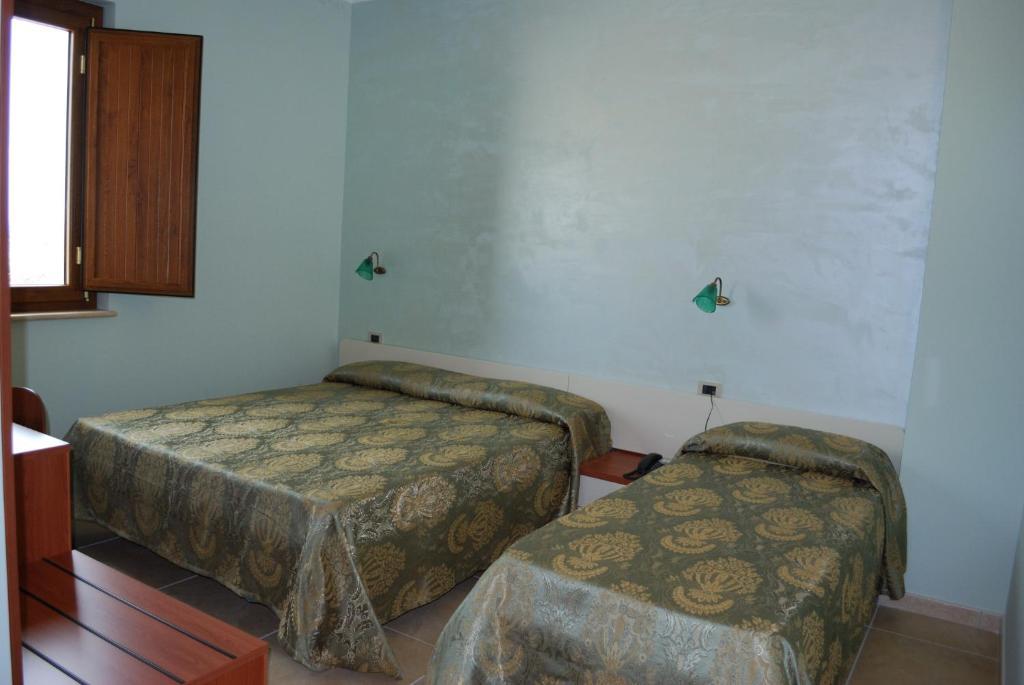Agriturismo - B&B "La Funicolare" Francavilla Marittima Стая снимка