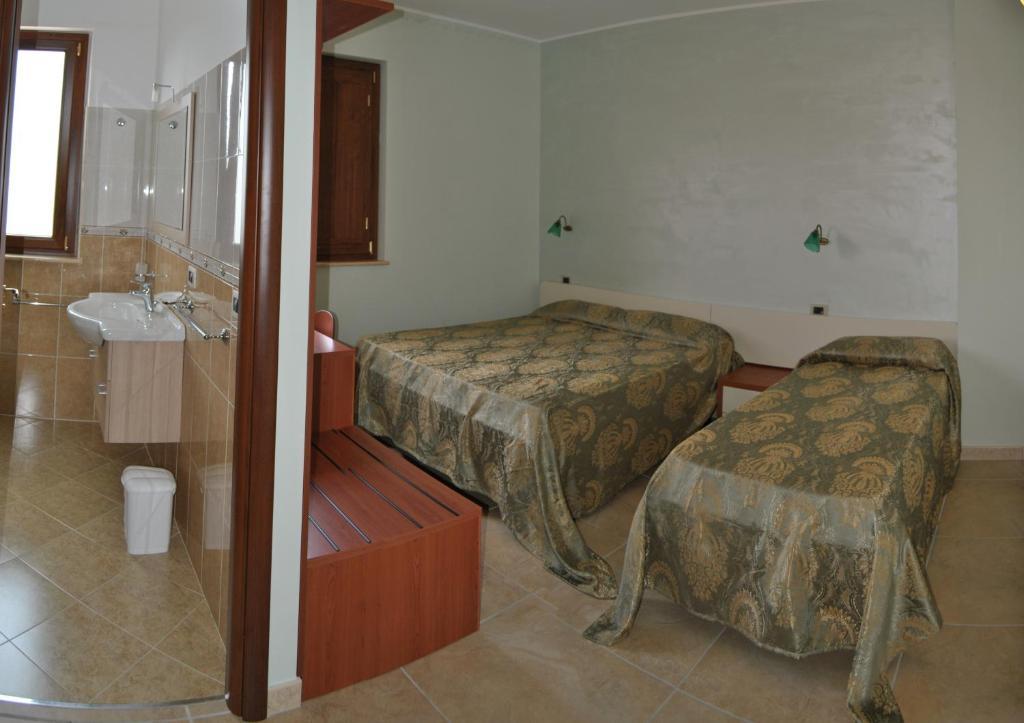 Agriturismo - B&B "La Funicolare" Francavilla Marittima Стая снимка